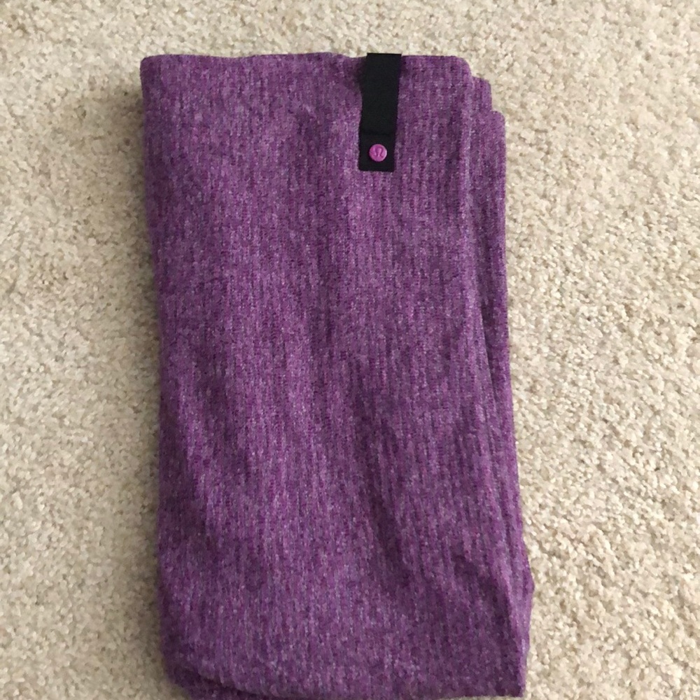 Lululemon scarf